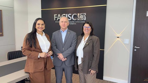 FACER e FACISC fortalecem laços e promovem intercâmbio de boas práticas para o associativismo