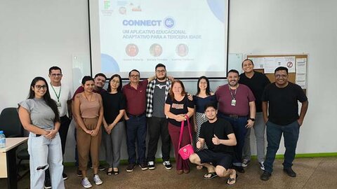 Estudante do Campus Zona Norte desenvolve aplicativo educacional adaptativo voltado à terceira idade 