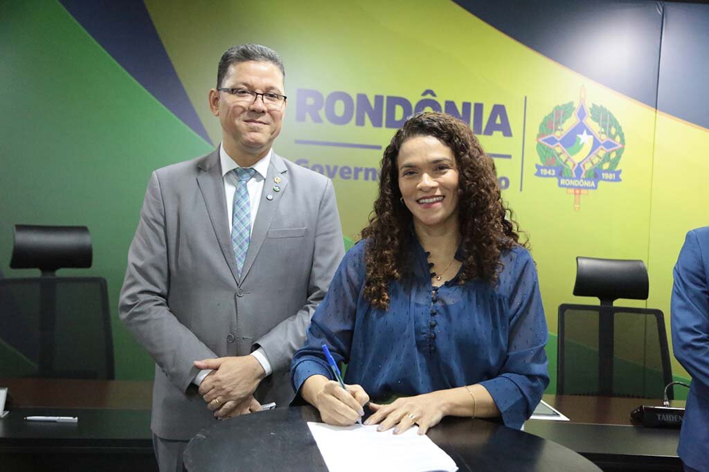 Marcos Rocha e Luana Rocha fortalecem proteção à criança assinando o “Pacto pela Primeira Infância”, em Rondônia - Gente de Opinião