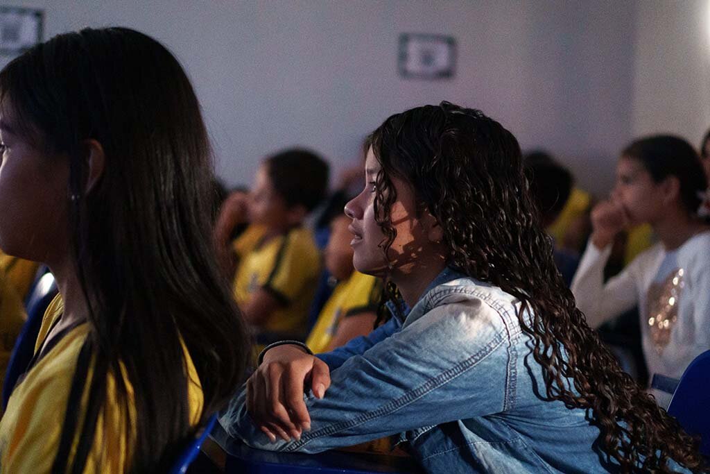Cinema de animação encanta estudantes em Guajará-Mirim no primeiro dia do Festival Infantil de Cinema de Animação de Rondônia – FICAR - Gente de Opinião
