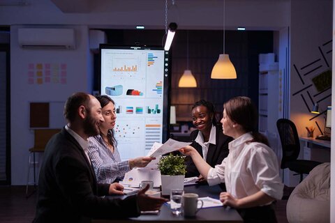 Vendas com timing certo: como um CRM contribui para agir no momento exato da decisão de compra?