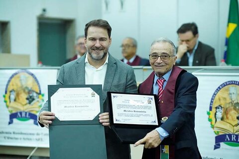 Deputado Alex Redano é homenageado como membro benemérito pela Academia Rondoniense de Letras 