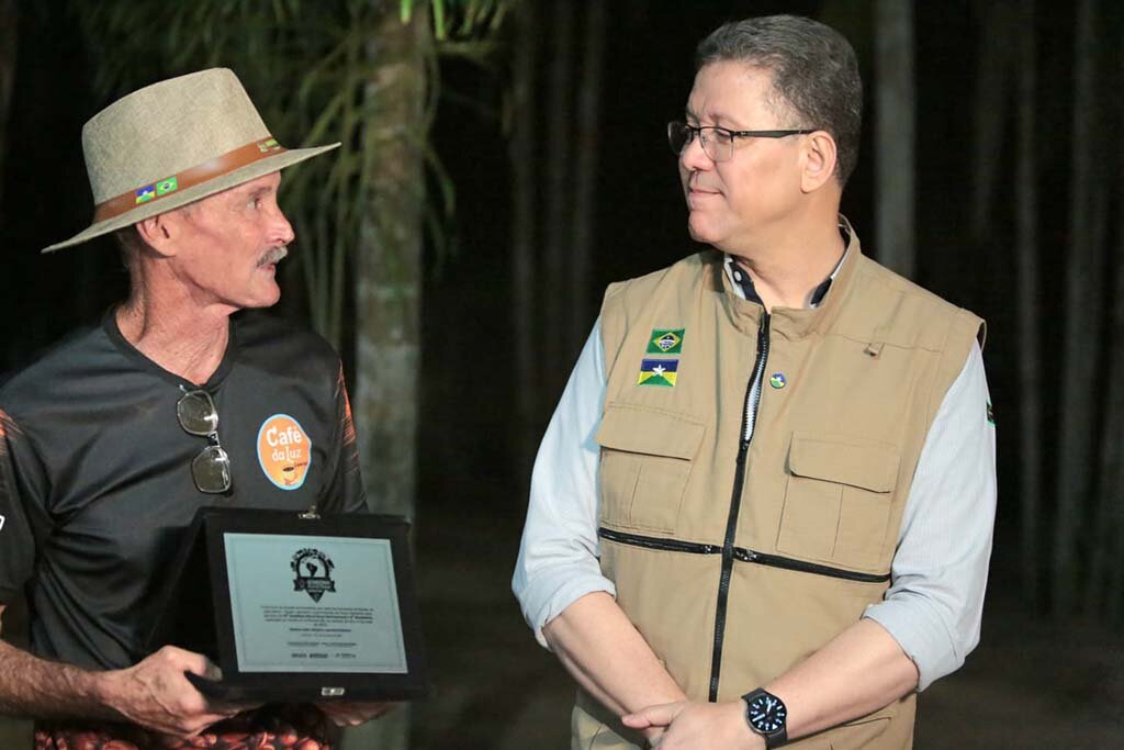 Governador Marcos Rocha visita propriedade rural referência na produção de café em Cacoal - Gente de Opinião
