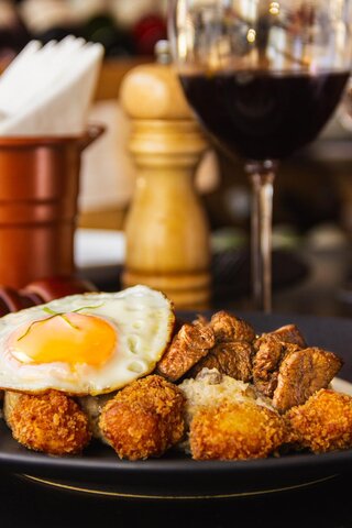 Filé Luiz Gonzaga coroa a regionalidade da Vinho & Ponto Fortaleza, que chega aos três anos com muitas novidades - Gente de Opinião