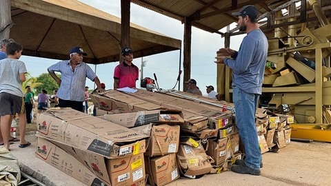 Governo de RO impulsiona agricultura familiar com entrega de roçadeiras em Candeias do Jamari