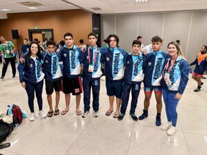 Equipe de wrestling masculino composta por duas técnicas e seis estudantes-atletas - Gente de Opinião