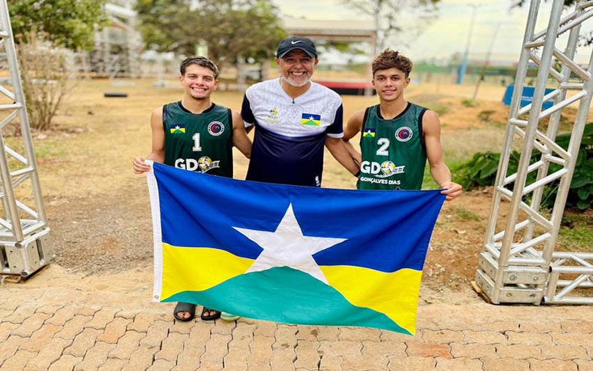 Estudantes de Ji-Paraná conquistam medalha de prata no vôlei de praia nos Jogos da Juventude 2025