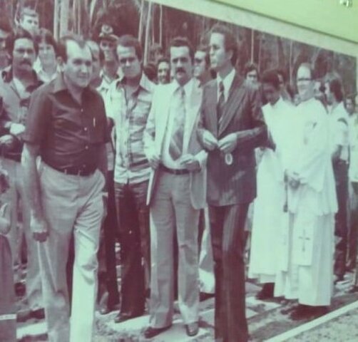 José Renato Uchôa (1º à esq.), secretário centralizador no estilo: "decifra-me, ou te devoro" (Foto Rosinaldo Machado) - Gente de Opinião