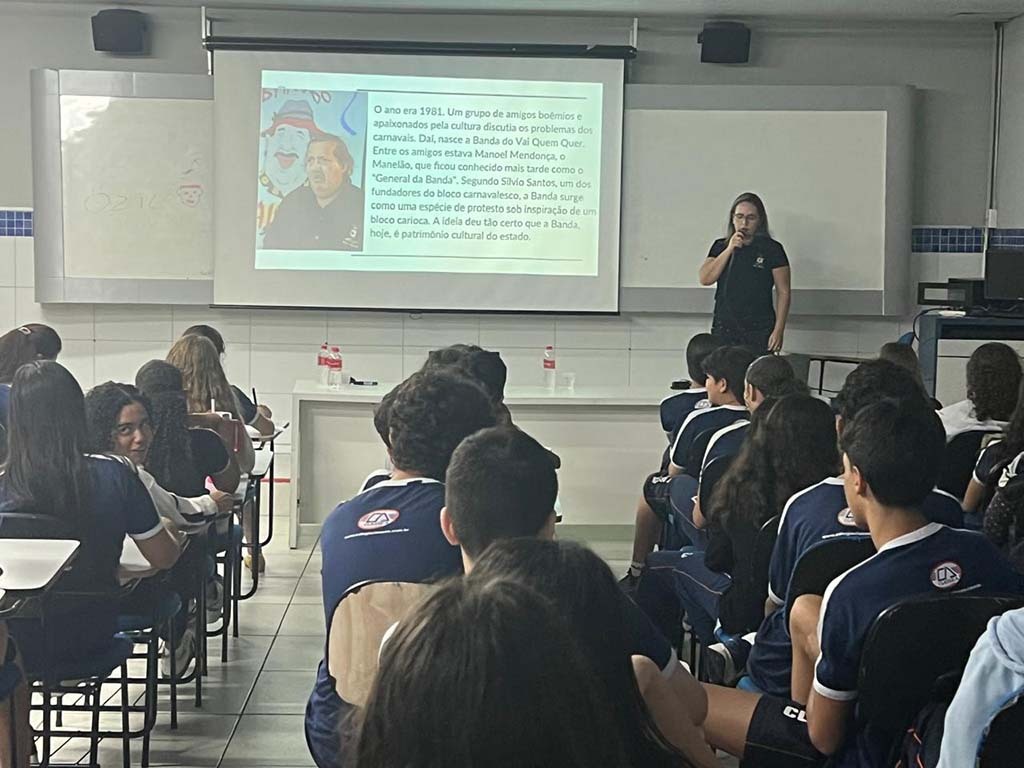 História da Banda do Vai Quem Quer é contada a alunos da escola Classe A - Gente de Opinião
