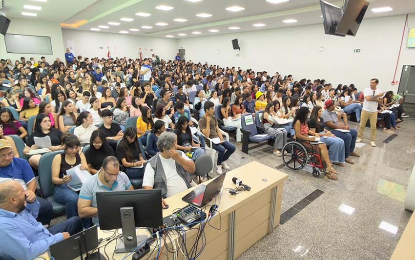 Presidente da Assembleia Legislativa comemora sucesso do projeto Acelero Enem em Ji-Paraná e Cacoal 