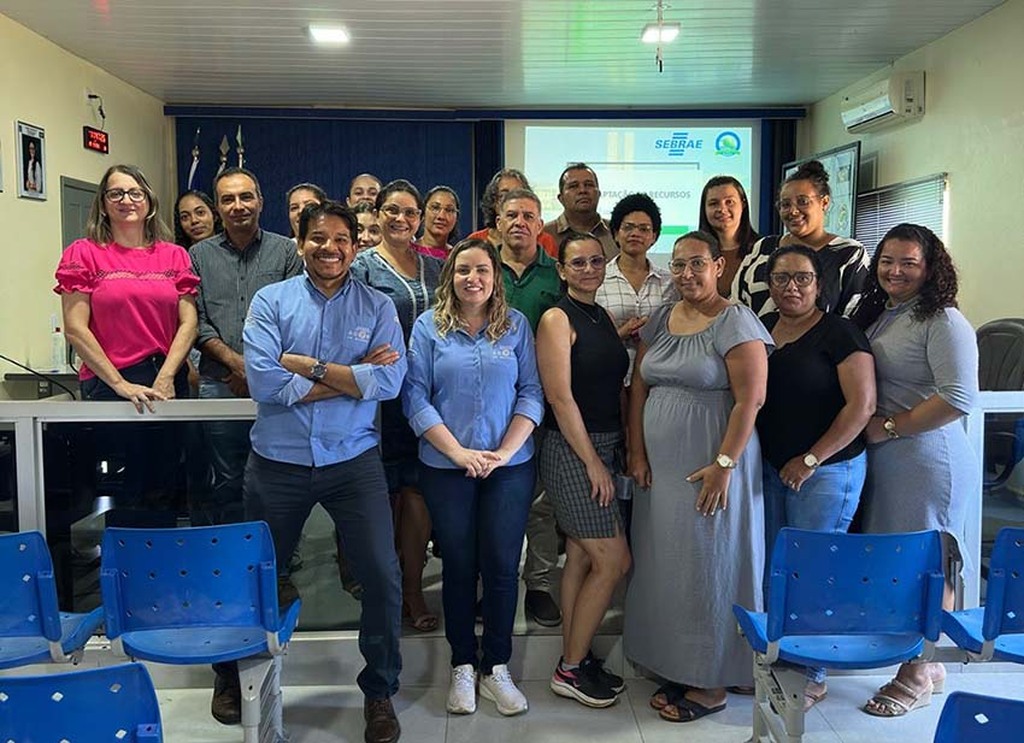 Gestores e servidores públicos participam da primeira palestra do ciclo sobre captação de recursos promovido pelo Sebrae e parceiros em São Felipe D’Oeste. - Gente de Opinião