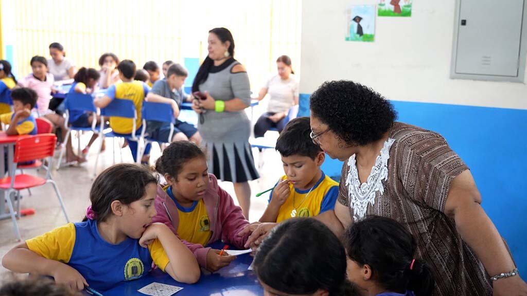 Quando o amor pela escola fecha um ciclo: a aluna que virou professora e inspira novas gerações - Gente de Opinião