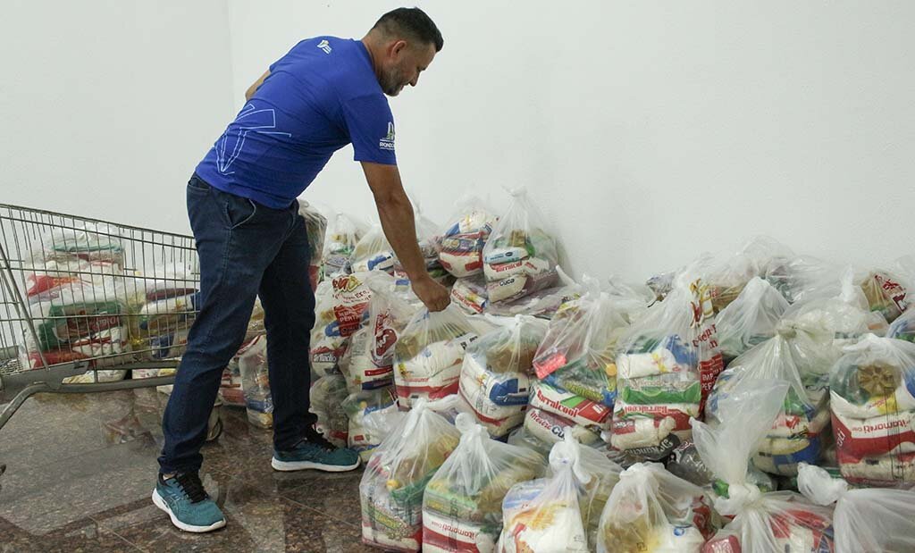 Previsão de arrecadação é de mais de 2 mil cestas básicas que serão destinadas a famílias em situação de vulnerabilidade social (Fotos: Luís Castilhos | Secom ALE/RO) - Gente de Opinião