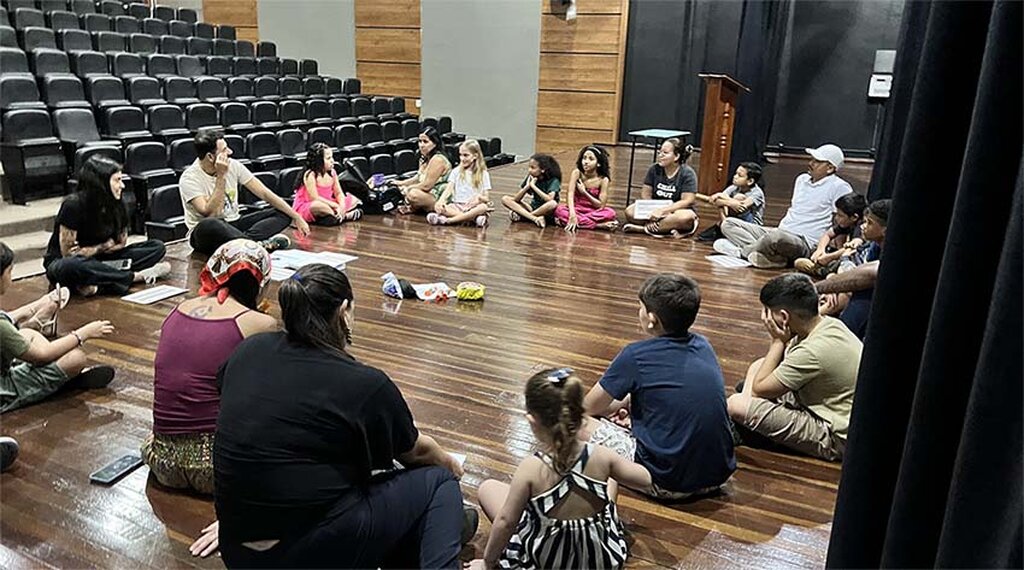 DIRETOR JURACI JÚNIOR E ELENCO INFANTIL - Gente de Opinião