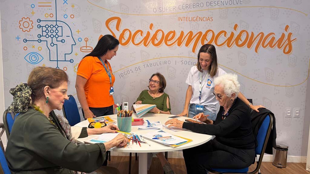 Método que utiliza jogos, livros e tecnologia, Super Cérebro Longevidade tem conquistado adultos e idosos em Fortaleza - Gente de Opinião