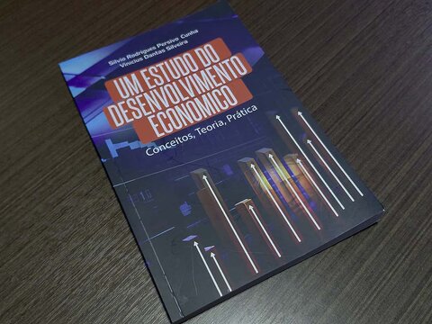 Lançado livro sobre Teorias de Desenvolvimento