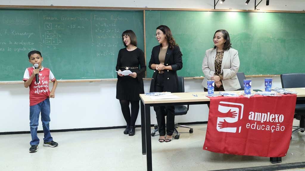 OAB-DF homenageia alunos da Amplexo Educação por desempenho em competições e conquistas acadêmicas - Gente de Opinião