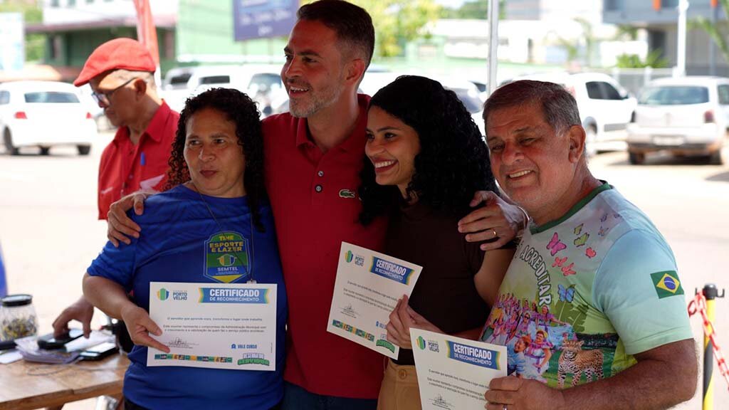 Servidores sorteados no Mercado Cultural recebem prêmios - Gente de Opinião