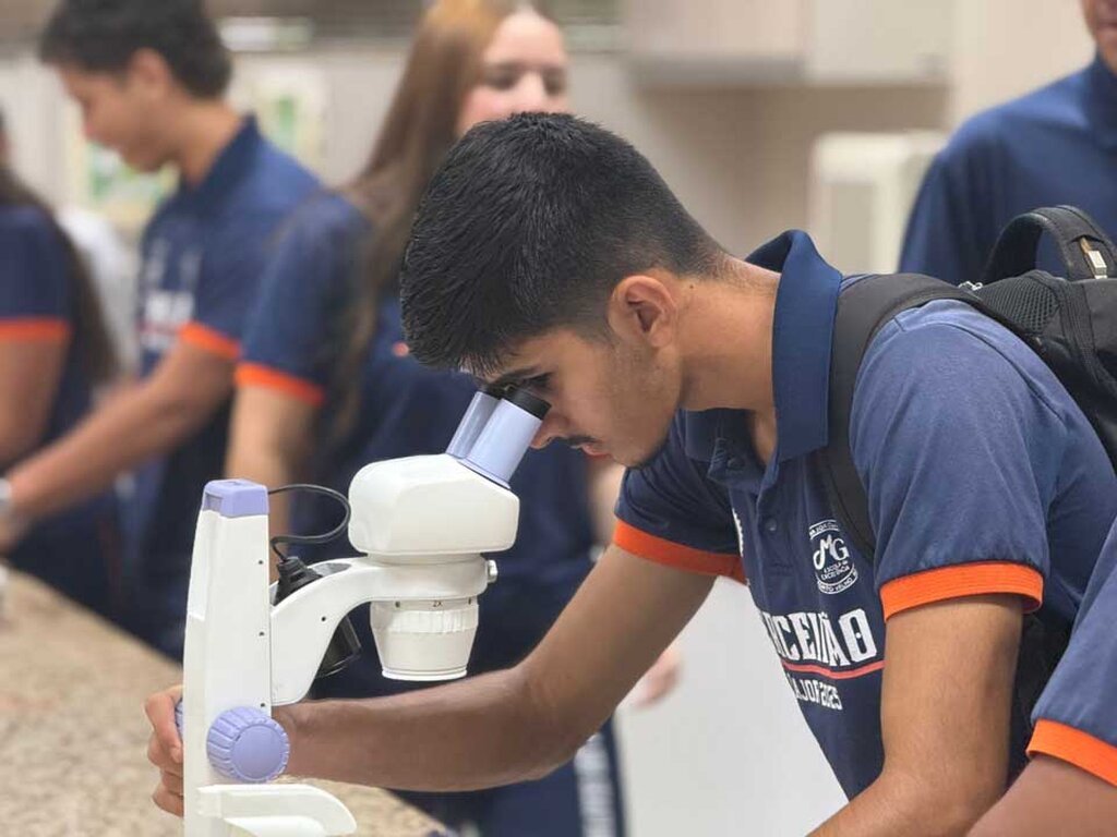 Experience Day 2025 : FIMCA e Faculdade Metropolitana recebem alunos do ensino médio com sorteio de tablets e fones de ouvido - Gente de Opinião