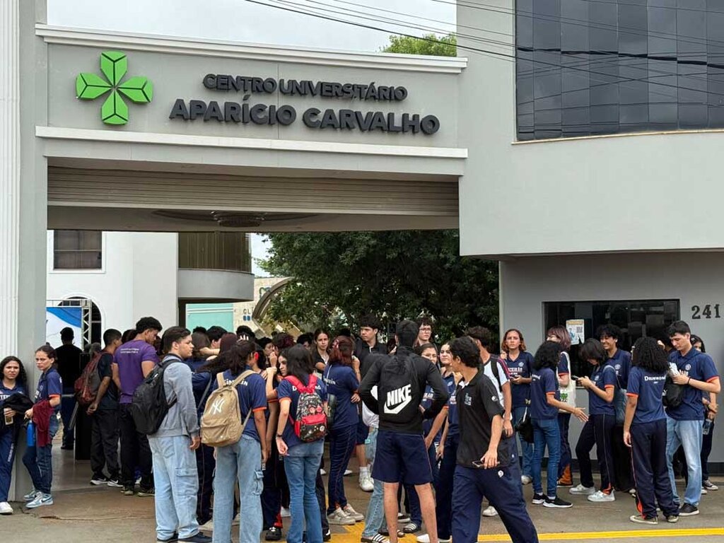 Experience Day 2025 : FIMCA e Faculdade Metropolitana recebem alunos do ensino médio com sorteio de tablets e fones de ouvido - Gente de Opinião