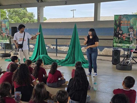 Literatura amazônica: “Jornada Literária de Nina Macaca” leva encanto e leitura a escolas de Candeias, Itapuã e Ariquemes