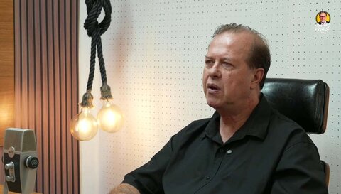 Robson Oliveira entrevista o Dr. Nestor Angelo, especialista em Clínica Médica e doenças mentais