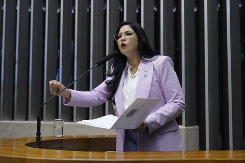 Deputada Cristiane Lopes vota favorável ao projeto que endurece o combate às organizações criminosas no Brasil
