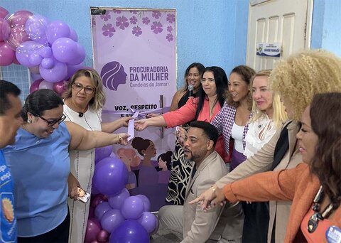 Deputada Ieda Chaves acompanha inauguração da Procuradoria da Mulher em Candeias do Jamari