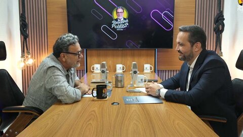 Robson olveira entrevista o professor Vinicius Assis, sobre inteligência digital na advocacia