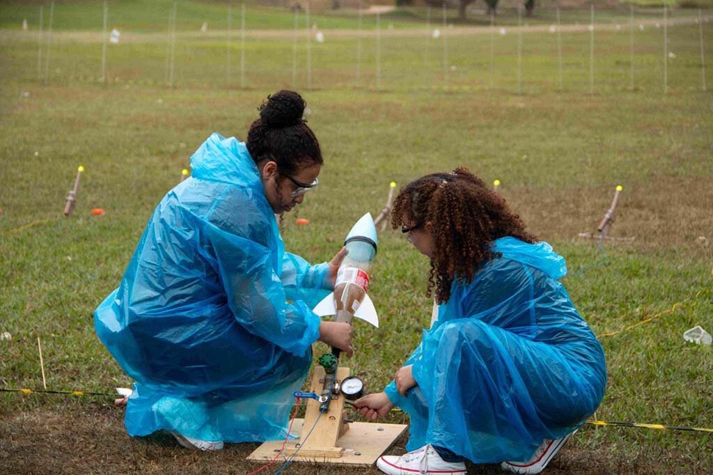 Protagonismo feminino na ciência: Meninas conquistam 11.725 medalhas na OBAFOG 2025 - Gente de Opinião