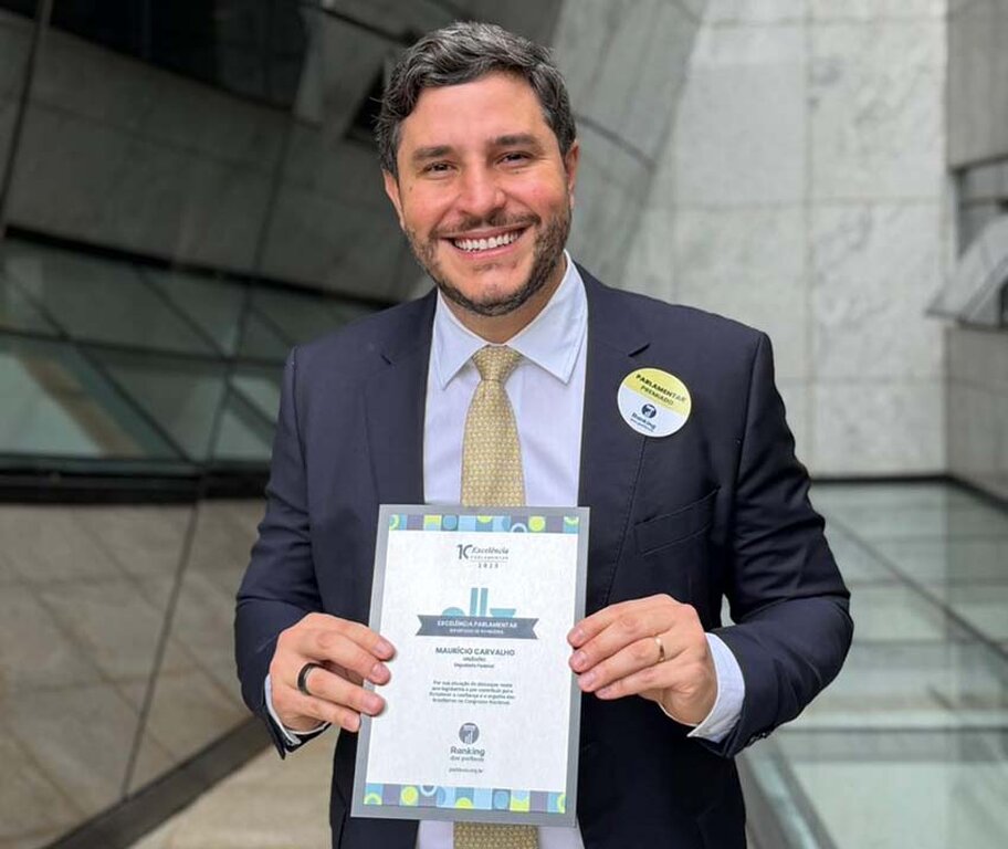 Dr. Maurício Carvalho é premiado como Melhor Parlamentar de Rondônia pelo Ranking dos Políticos - Gente de Opinião