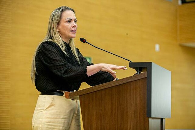 Deputada estadual Cláudia de Jesus (PT) - Gente de Opinião