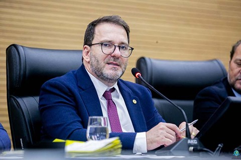 Alex Redano propõe audiência pública para discutir crise na política de preços do leite em Rondônia