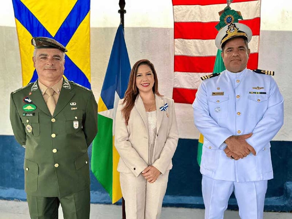 Deputada Federal Cristiane Lopes recebe Medalha Amiga da Marinha em Porto Velho - Gente de Opinião