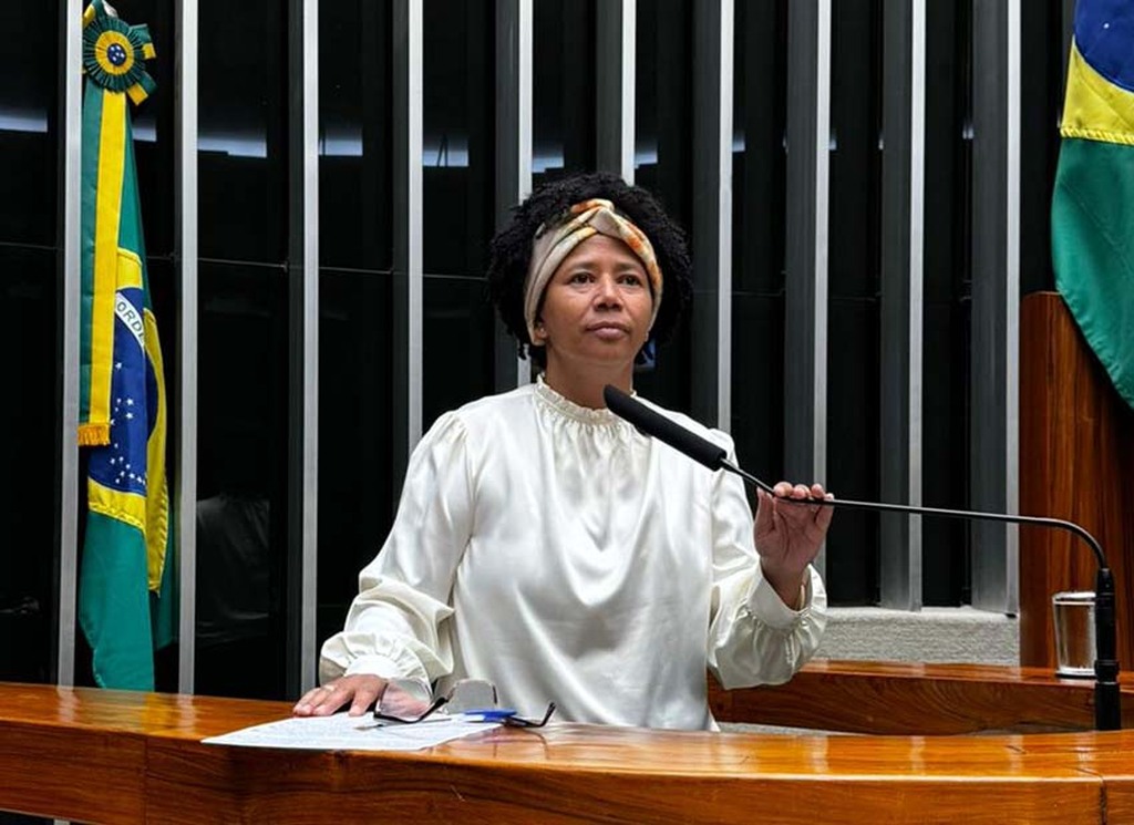 Sílvia Cristina destaca os quatro anos do Centro de Prevenção e Diagnóstico de Câncer em Ji-Paraná    - Gente de Opinião