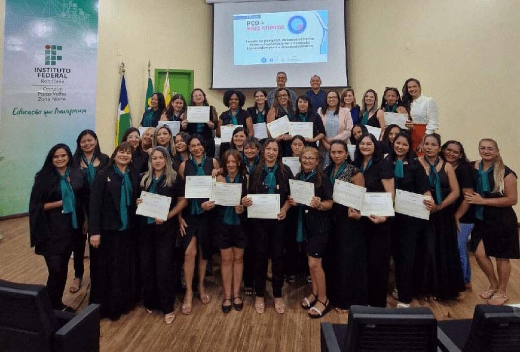 Deputada federal Cristiane Lopes participa de certificação do projeto PCD+ Mães Atípicas em Porto Velho - Gente de Opinião
