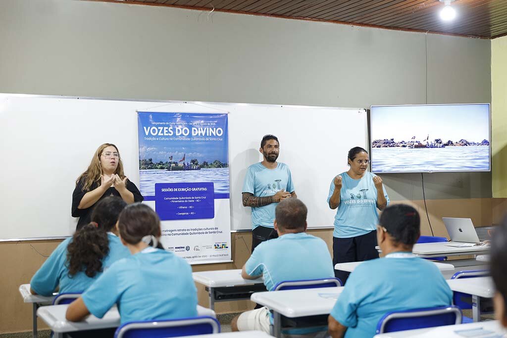 Documentário sobre a Festa do Divino na Comunidade Quilombola de Santa Cruz é exibido para alunos do EJA em Cerejeiras - Gente de Opinião