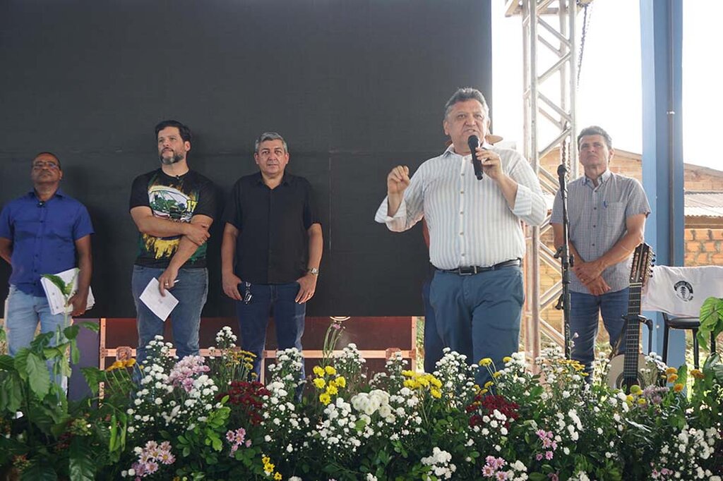 O diretor-superintendente do Sebrae em Rondônia, José Alberto Anisío, participa do Dia Especial da Cafeicultura em Alto Paraíso em abril de 2025, encontro que reuniu produtores e parceiros para fortalecer a produtividade e a inovação no cultivo de café no município. - Gente de Opinião