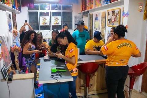 Abadás da Banda do Vai Quem Quer 2026: lote promocional somente na próxima quarta-feira (14/01), data de abertura da sede da Banda