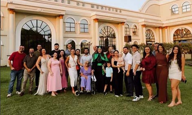 Da sala de aula à residência: a história de Iasmine Tossatti e o que a excelência da Medicina da Faculdade Metropolitana representa na vida real - Gente de Opinião