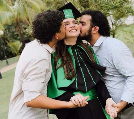 Da sala de aula à residência: a história de Iasmine Tossatti e o que a excelência da Medicina da Faculdade Metropolitana representa na vida real - Gente de Opinião