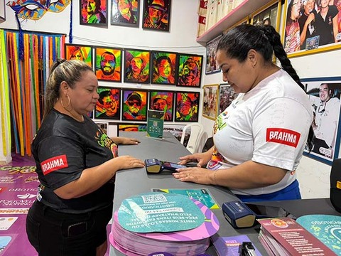 Abadás da Banda do Vai Quem Quer ainda podem ser comprados na sede do bloco ou nos supermercados Nova Era 