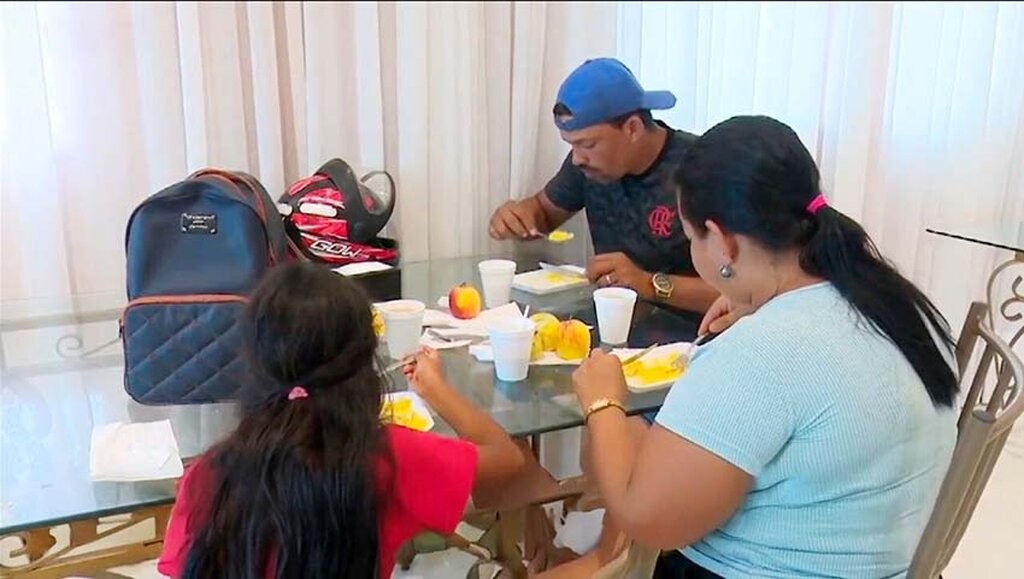 Assim como ocorre com o almoço ofertado pelo Prato Fácil, as famílias podem optar por tomar o café da manhã no local ou levar para casa - Gente de Opinião