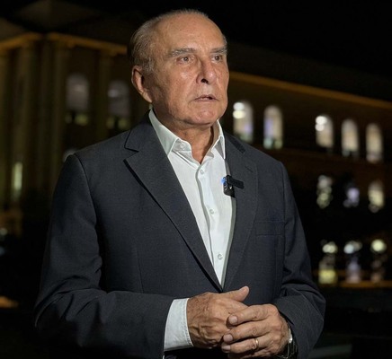 Comunidade acadêmica presta homenagem à professora Juliana Santiago em ato de união e solidariedade