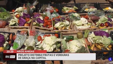 Mãos Amigas Projeto distribui frutas e verduras de graça em Porto Velho