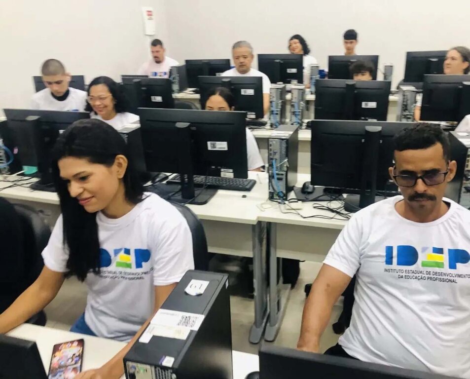 Cursos voltados para ocupações do mundo tecnológico atraem quem busca oportunidades que surgem no mercado de trabalho impactado por novas tecnologias - Gente de Opinião