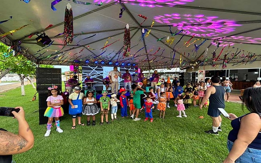 1º Bloquinho Kids do Clube de Nova Mutum Paraná reúne mais de 100 crianças em tarde de alegria e cultura