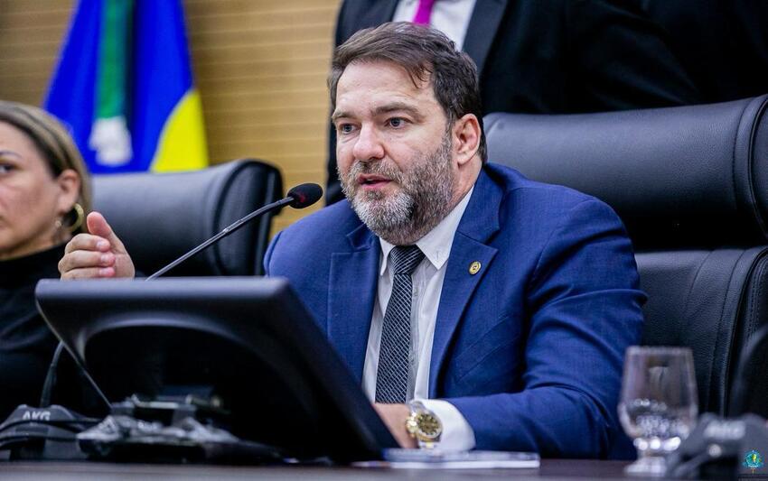 Deputado Alex Redano solicita operação tapa buracos na RO-460 entre a BR-421 e Buritis 