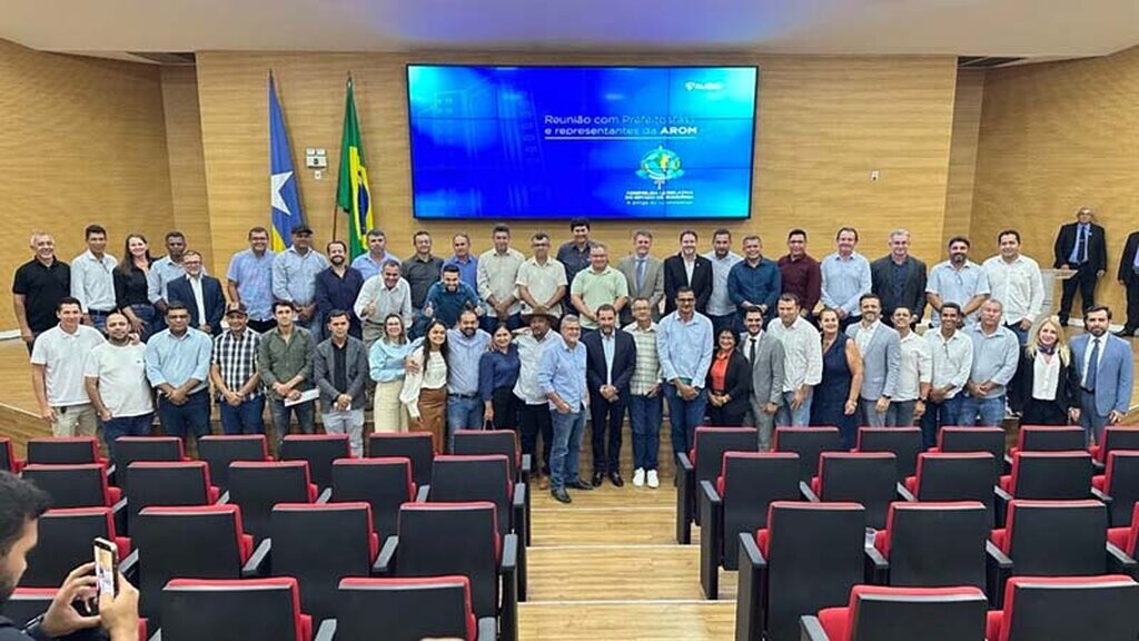 oto: AROM - Gente de Opinião