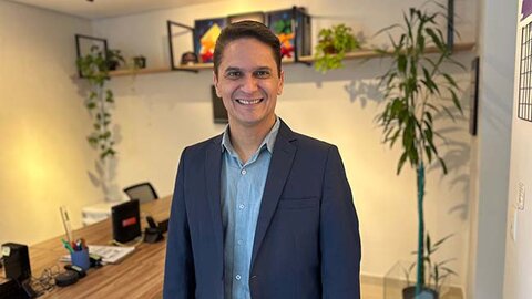 Pet shop que vive só de ração perde mercado